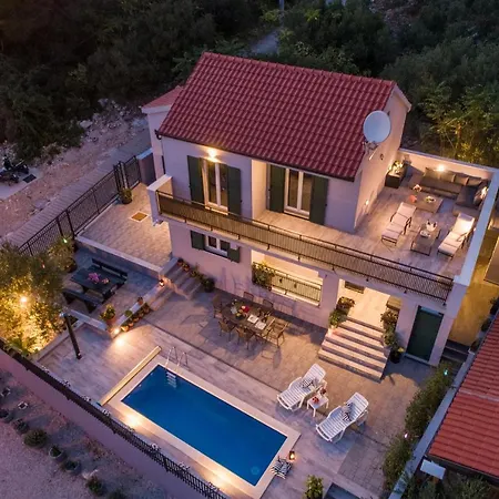 Unique * Gradac (Split-Dalmatia)