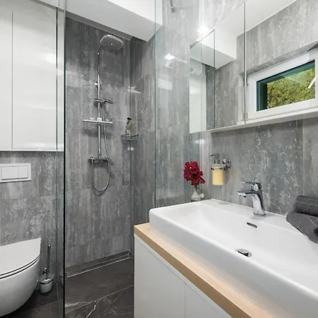 Unique Gradac (Split-Dalmatia)