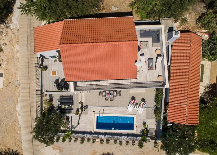 Unique Villa *