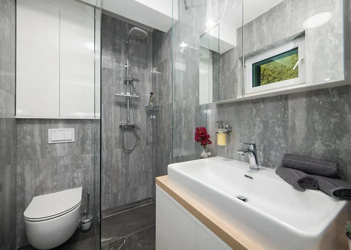 Unique Gradac (Split-Dalmatia)