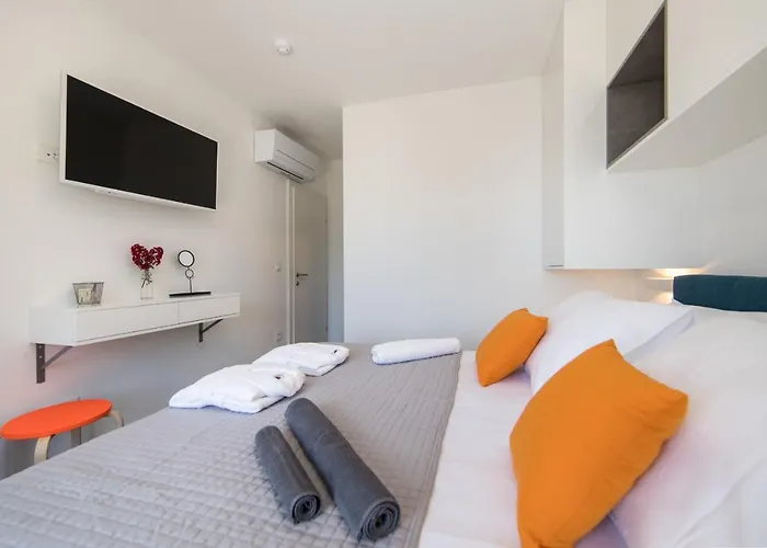 Unique Gradac (Split-Dalmatia)